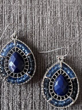 Blue Teardrop Dangle Earrings - Women's Fashion Jewelry
